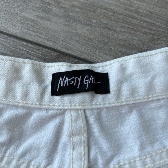 Nasty Gal White Frayed  Hem High Rise Mom Jeans - Picture 5 of 14